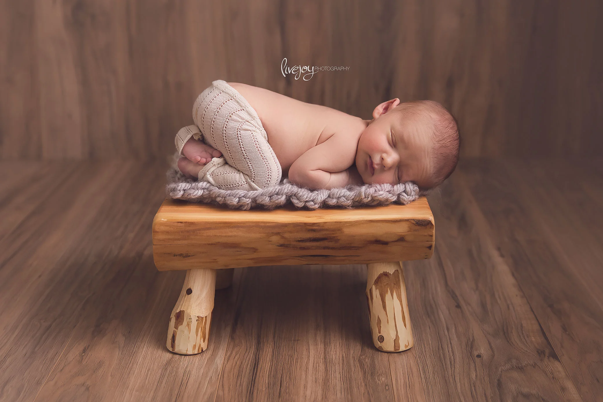 Newborn Photography | Salem, Oregon | LiveJoy Photography