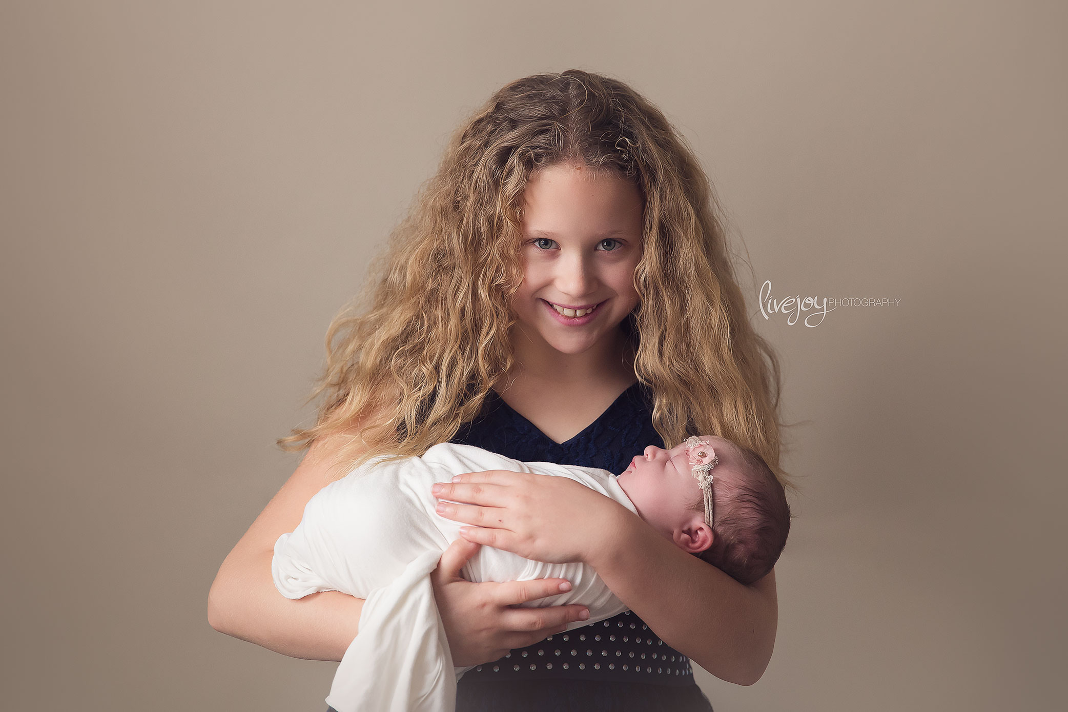 Sibling Newborn Photography | Oregon | LiveJoy Photography