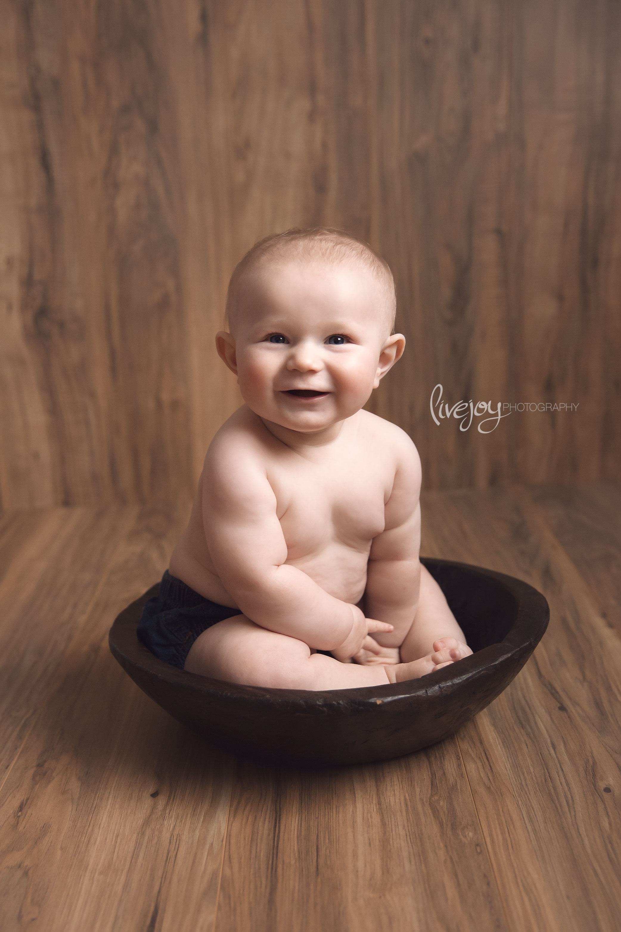 6 Month Baby Photos | Oregon | LiveJoy Photography 