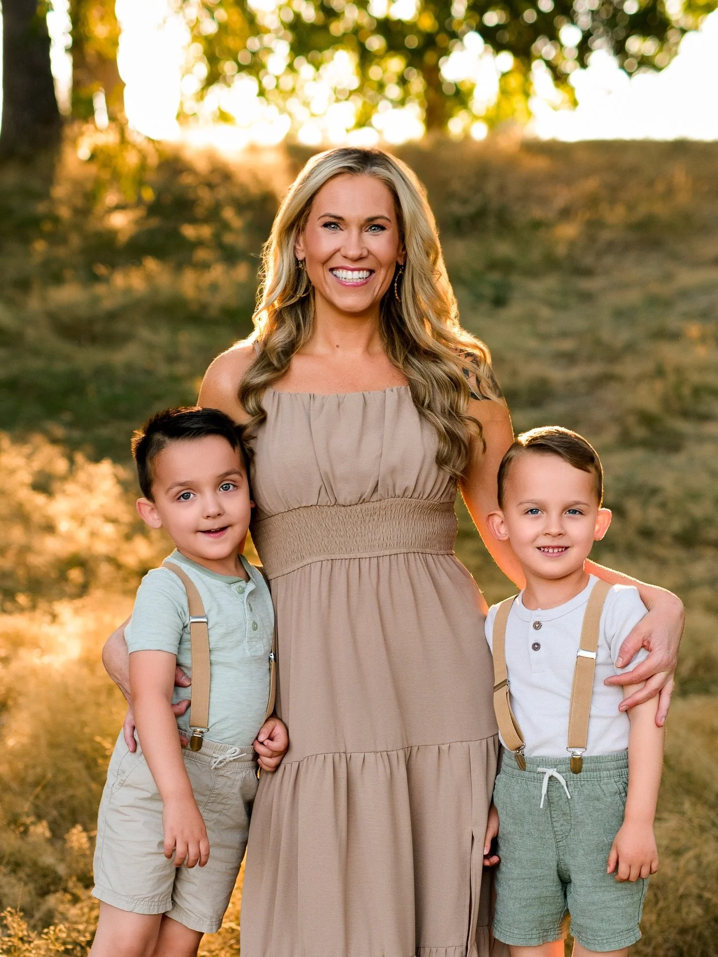 Oh Hi! It&rsquo;s me! &hearts;️

I realized that it&rsquo;s been a year or so since I&rsquo;ve introduced myself to new followers! And If I was a new mom I&rsquo;d sure want to know a little about the photographer who was going to be working with my 