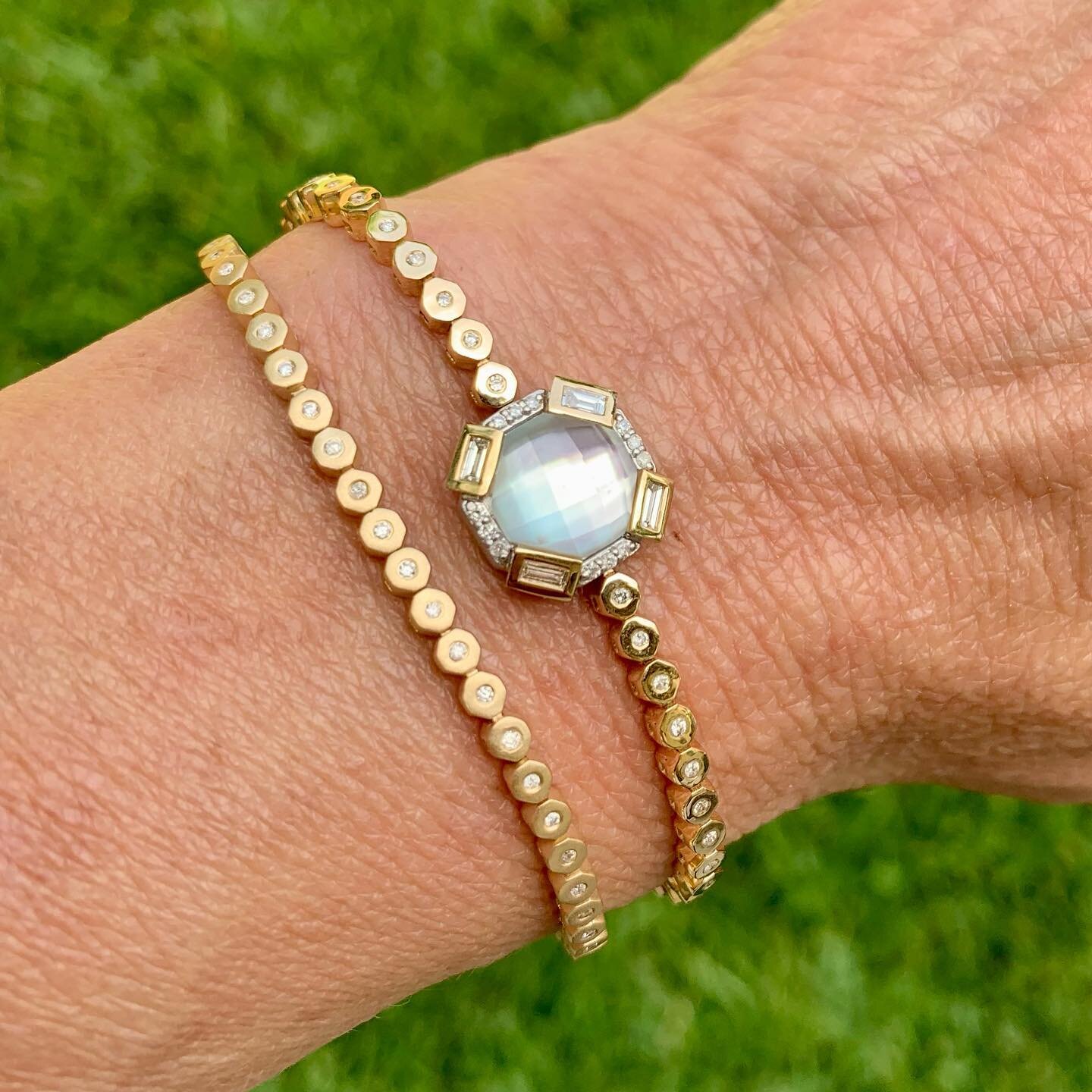 Great to wear on its own or stacked with some of your other favorites&hellip; 

Swipe to see the closure!
.
.
.
.
#bolobracelets #bracelets #braceletstacks #summervibes #Summer jewelry #SummerJewelryTrends #Diamonds #Sparkle#14karatgold