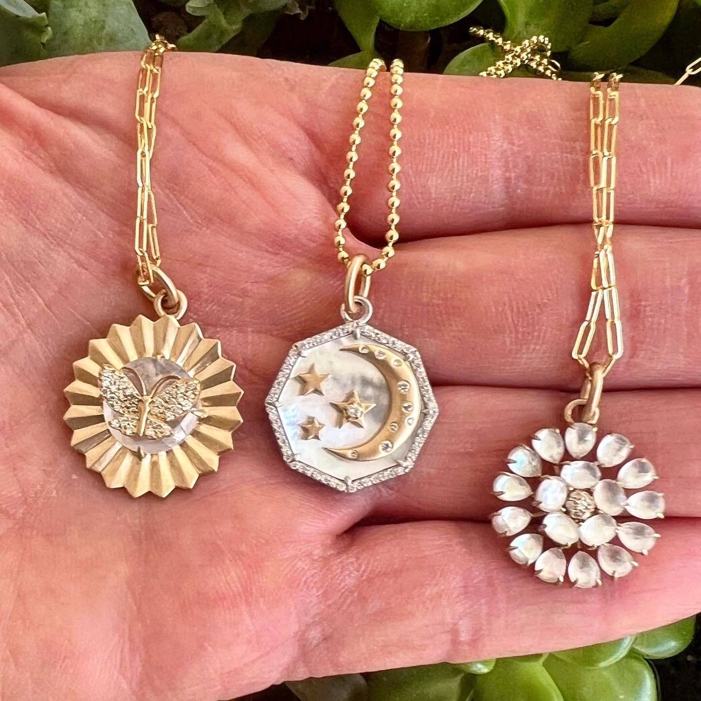 Newness alert!!!
I'm in ❤️ with my newest designs!!
.
.
.
.
#charms #pendants #mixed metals #gold #14k #newdesign #celestial #celestialjewelry #finejewelry #designerjewelry
