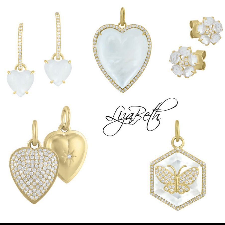 Start your holiday wish list early with some ✨ 
.
.
.
.
#gold #sparkle #motherofpearljewelry #motherofpearl #diamonds #diamondsareagirlsbestfriend #finejewelry #christmas #holidaygifts #designerjewelry #giftgiving #hearts #flowers