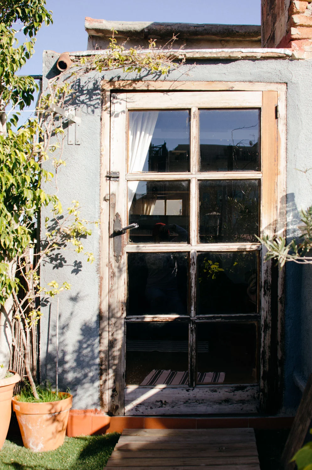 Separate sleep quarters off the terrace
