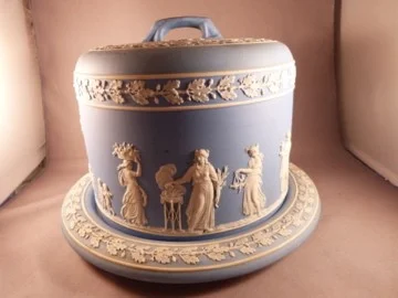 Wedgwood Covered Cake Plate