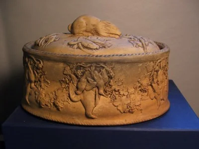 Wedgwood Game Pie Dish