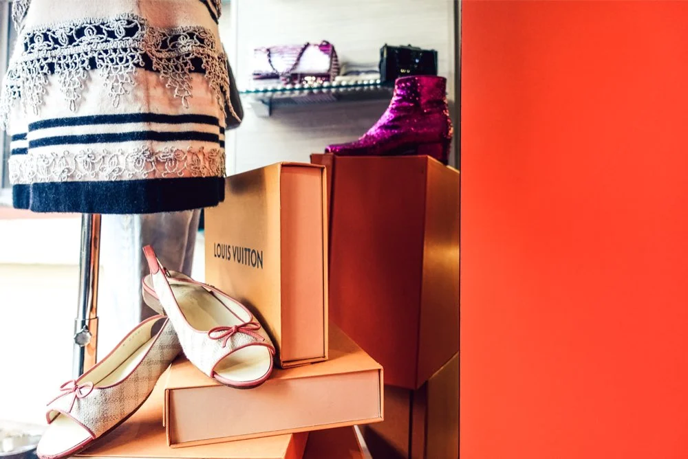 Le Dressing - The place to go for second-hand Chanel, Hermès and LV togs.