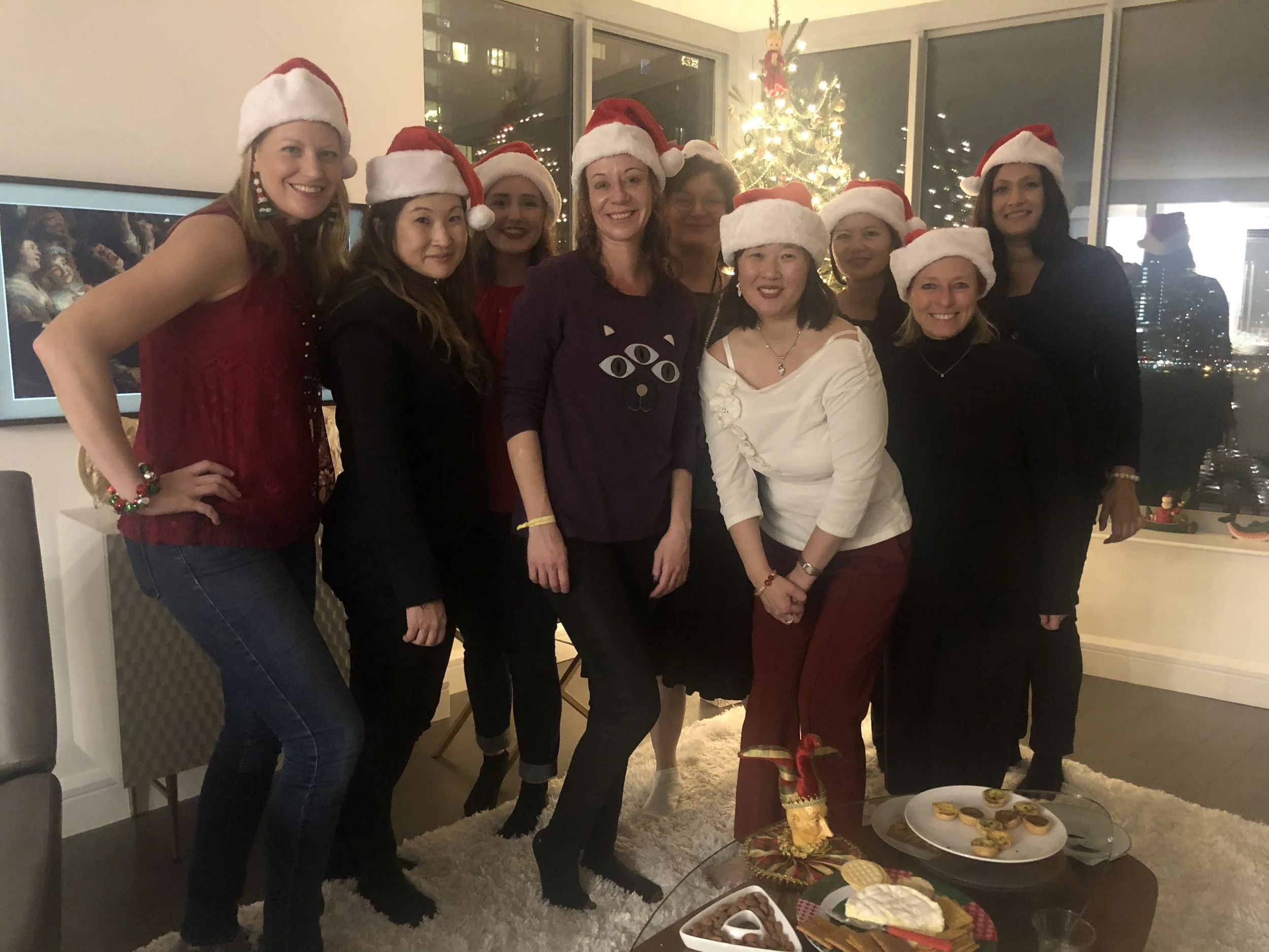 Art-full Holiday Mingle in SoHo with Headshots &amp; Gifting