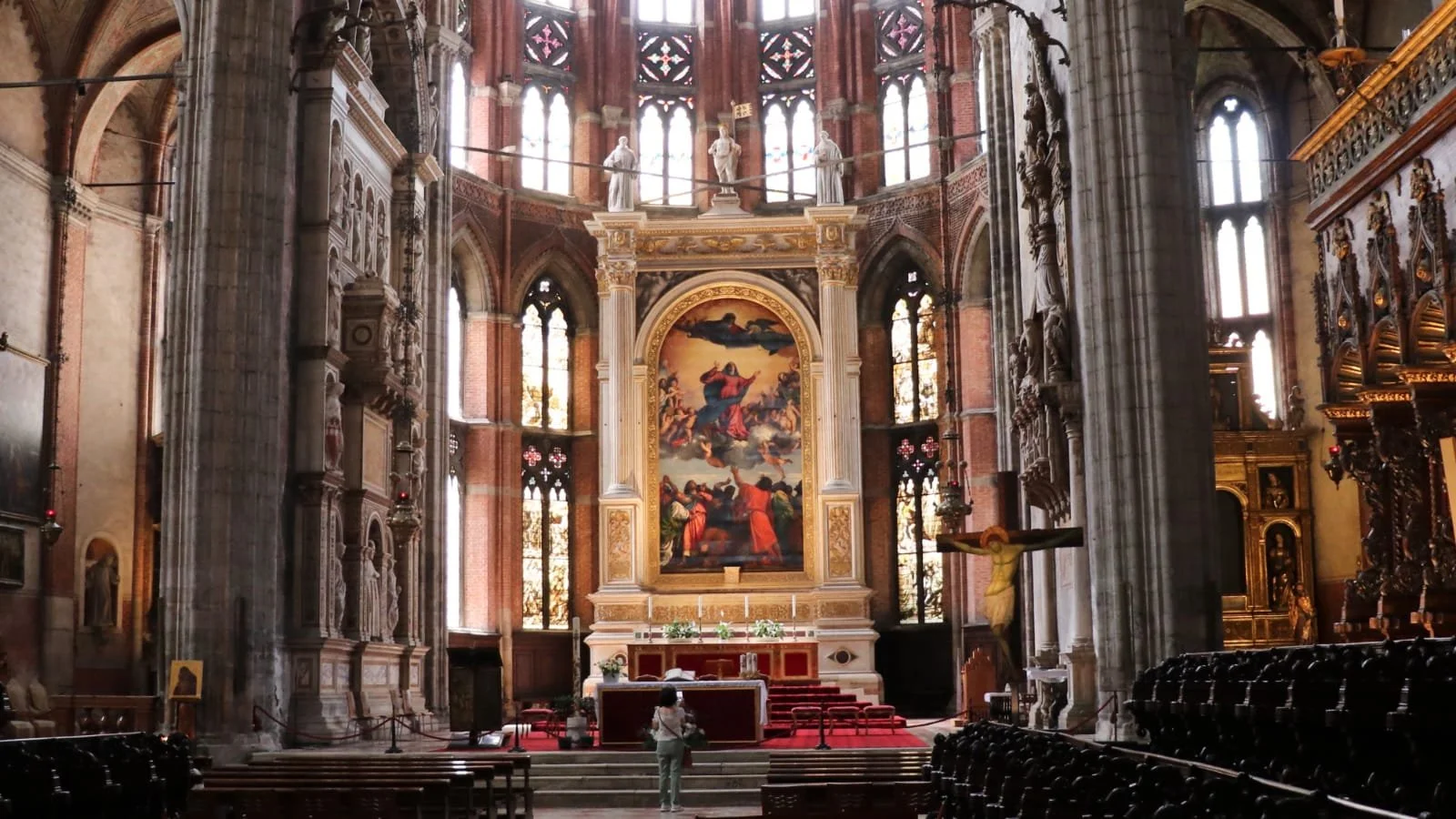 Frari-Church-with-Titian-Assumption-in-Venice.jpg