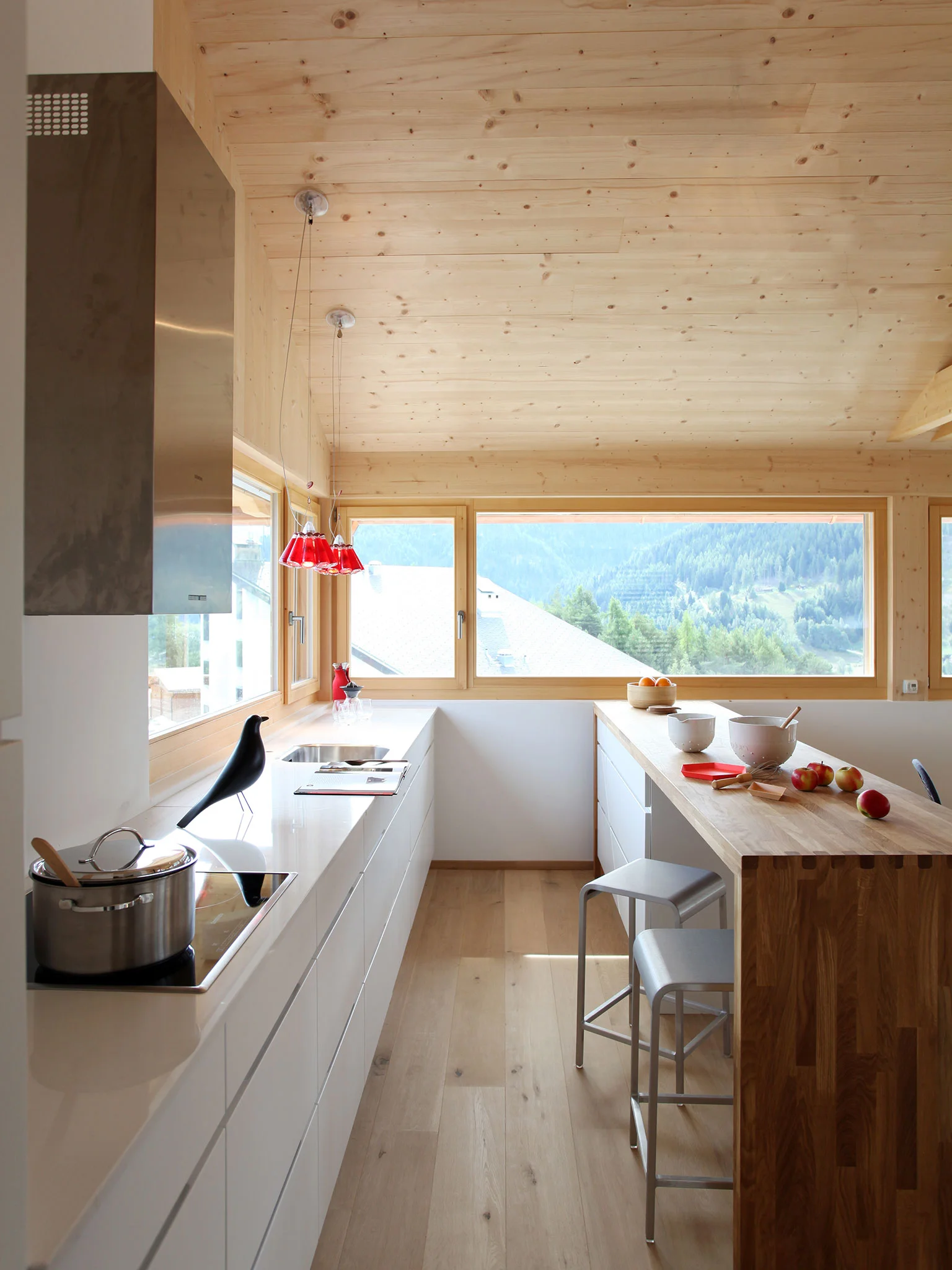 Chalet_Vercorin_desiron_lizen_mobilier_contemporain09.jpg