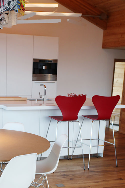 Chalet_Valet_Suisse_desiron_lizen_mobilier_contemporain04.jpg