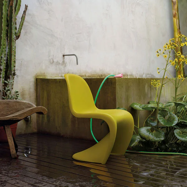 Panton chair 245€ 208€