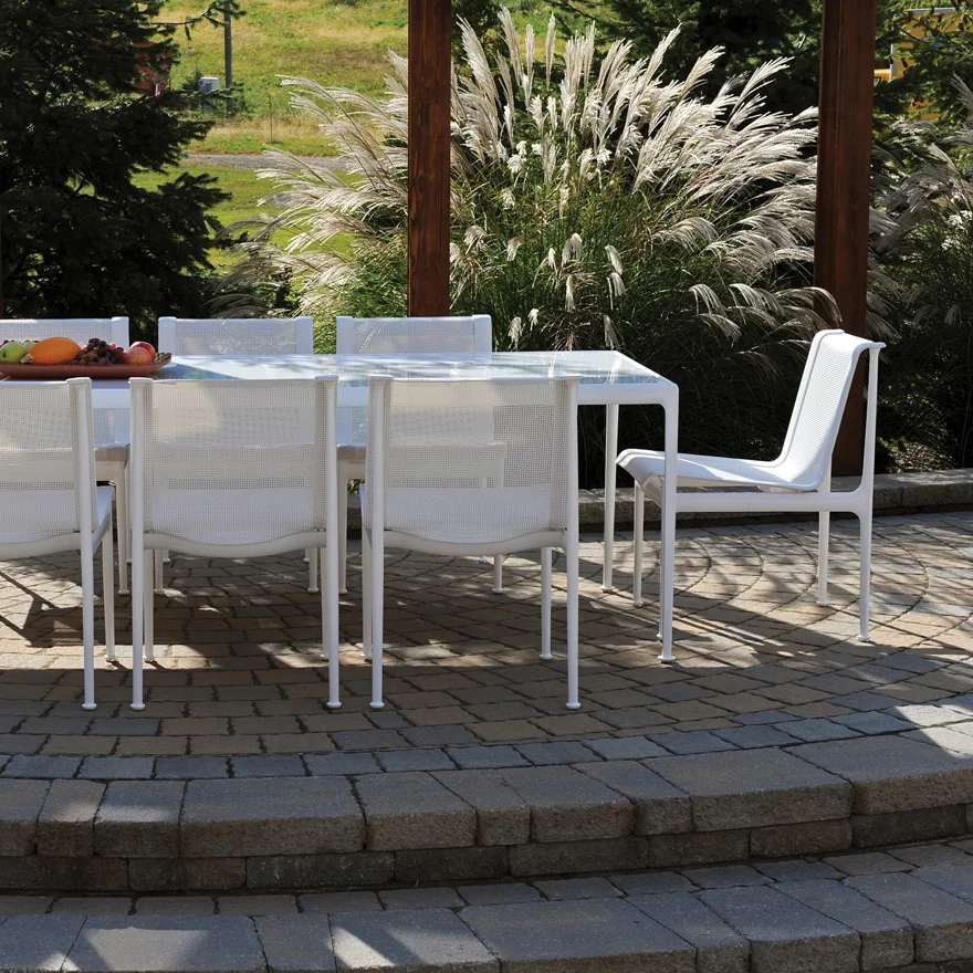 Table Schultz à partir de 2166€ 1841€