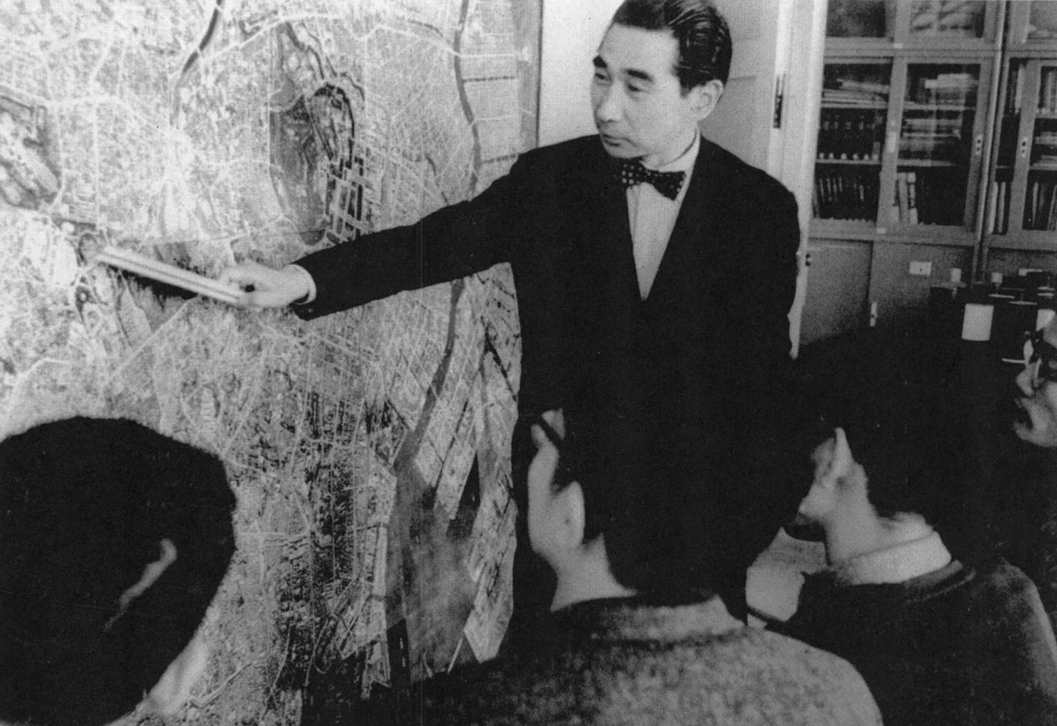 ( Project Japan, pg. 108) Kenzo Tange Lab planning urban reconstruction