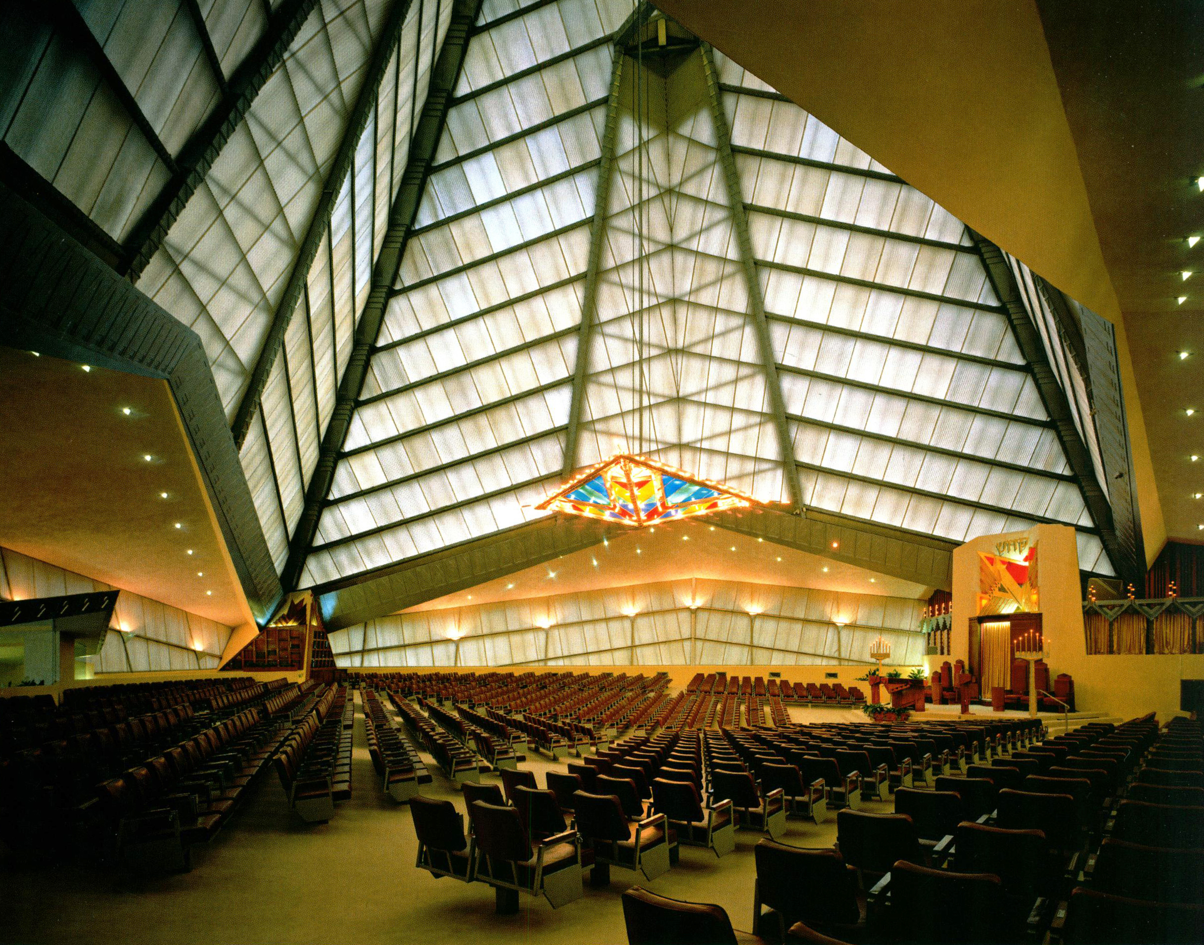 Photograph: Balthazar Korab. Beth Sholom Synagogue Interior