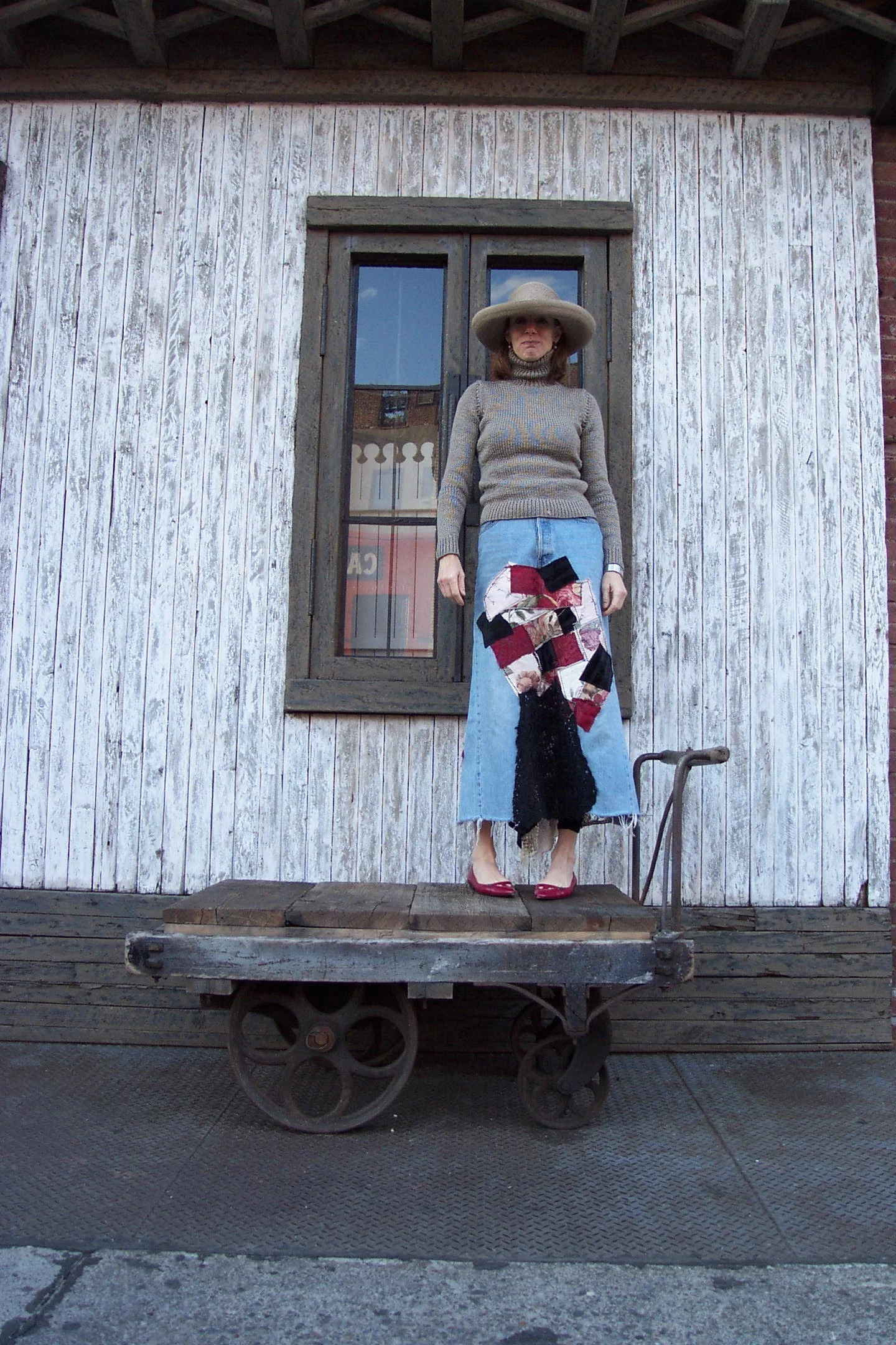 PJ on Wagon Skitzo Skirtz.jpg