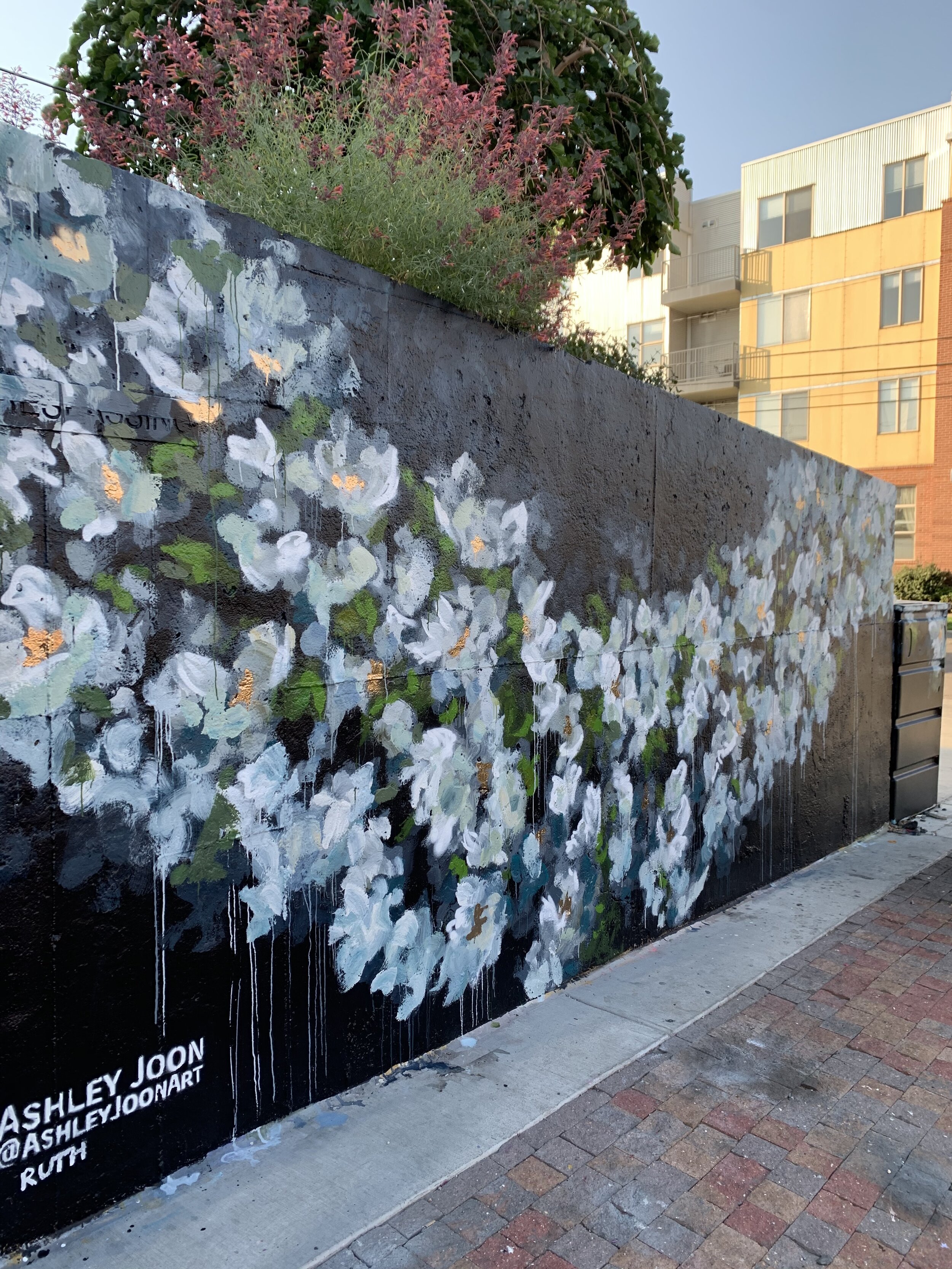 Ruth Bader Ginsburg Mural_Side View_AshleyJoon_2020_Crush walls.jpg