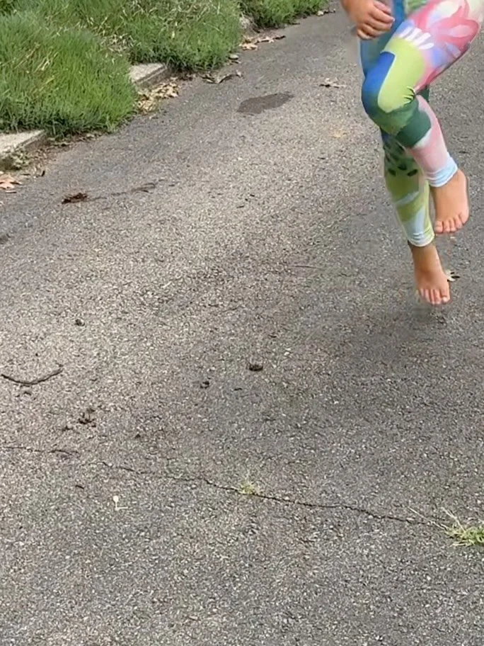 Leggings are live!!! Available for kids *and* adults! 
Based on my &ldquo;River Forest Blues&rdquo; abstract painting, these leggings are super smooth, soft, and stretchy. Coolest thing about them is their BIG colorful statement!

Link in bio

Defini