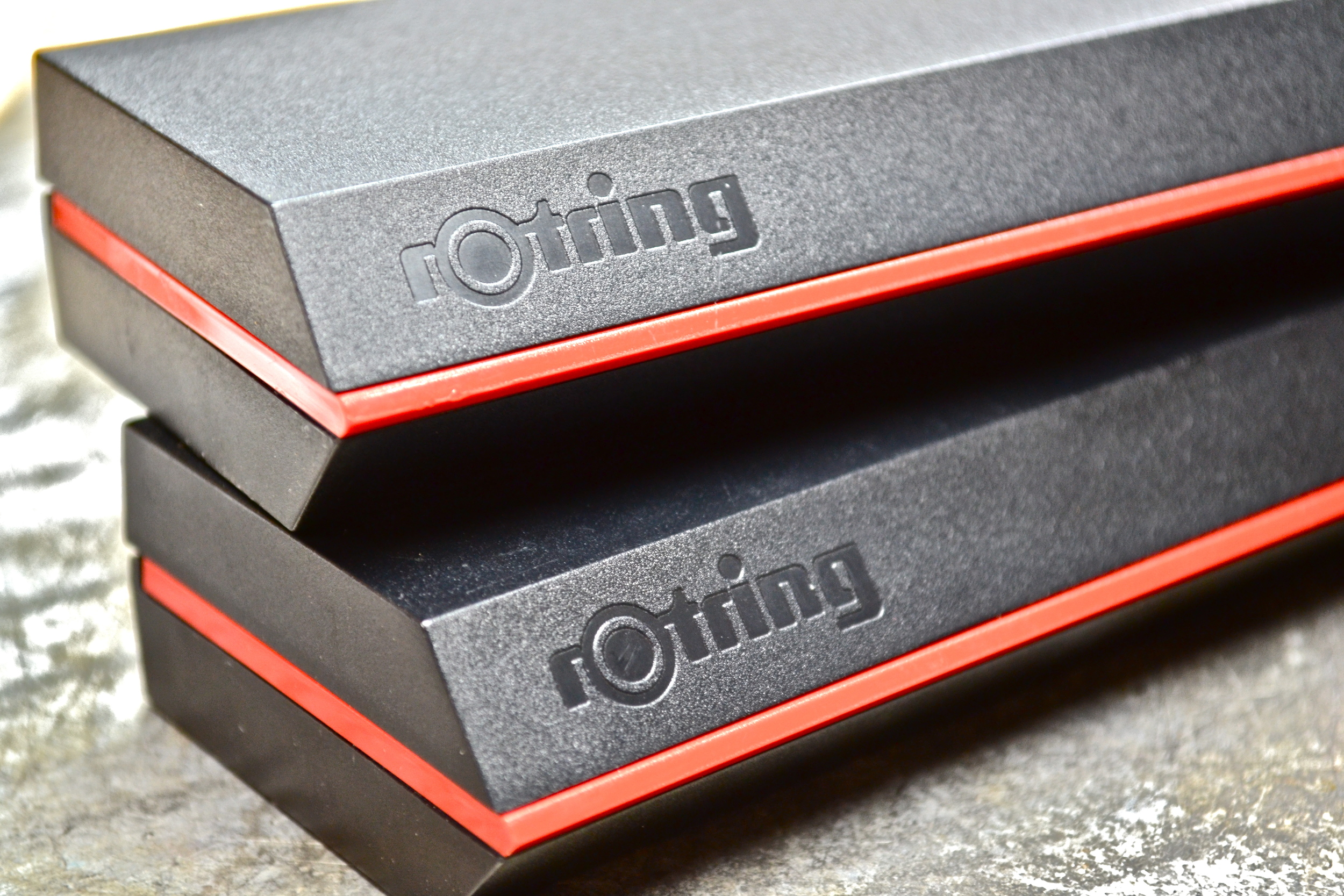 Original rOtring boxes are a good sign and super cool!