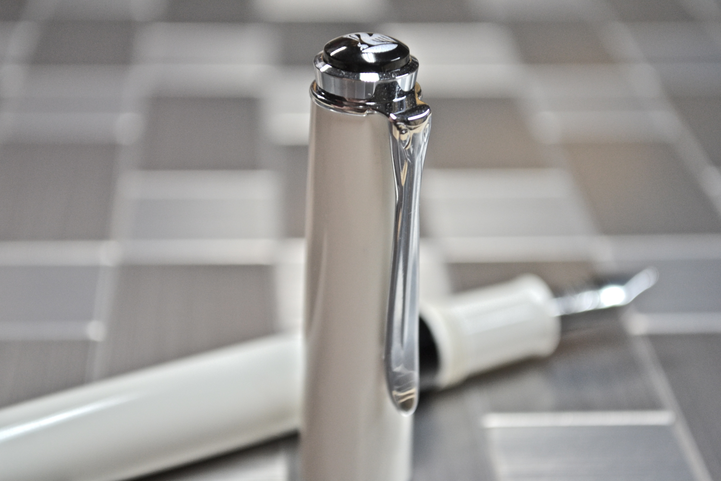 Pelikan M205 Fountain Pen Review