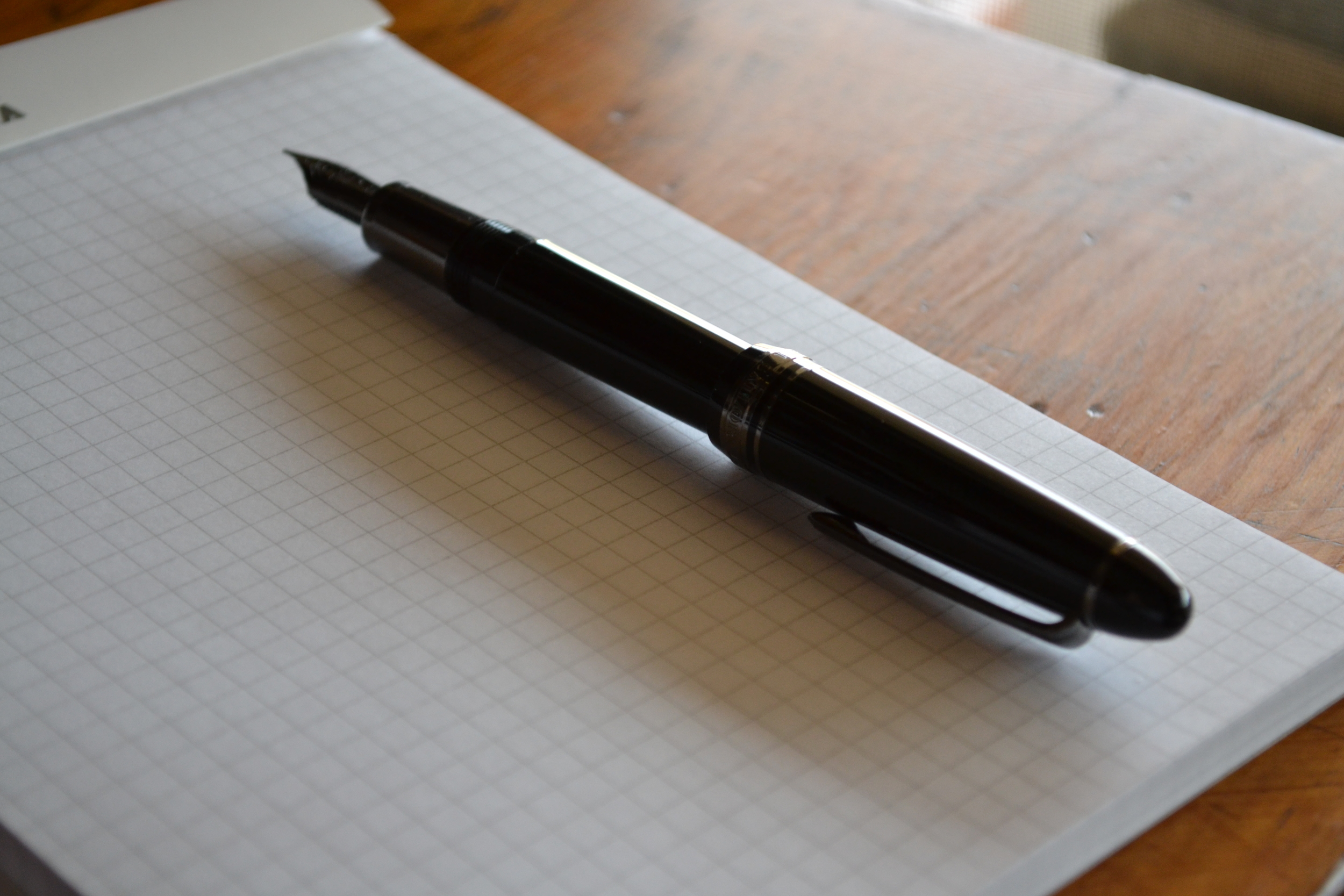 Sailor Black Luster Fountain Pen Review