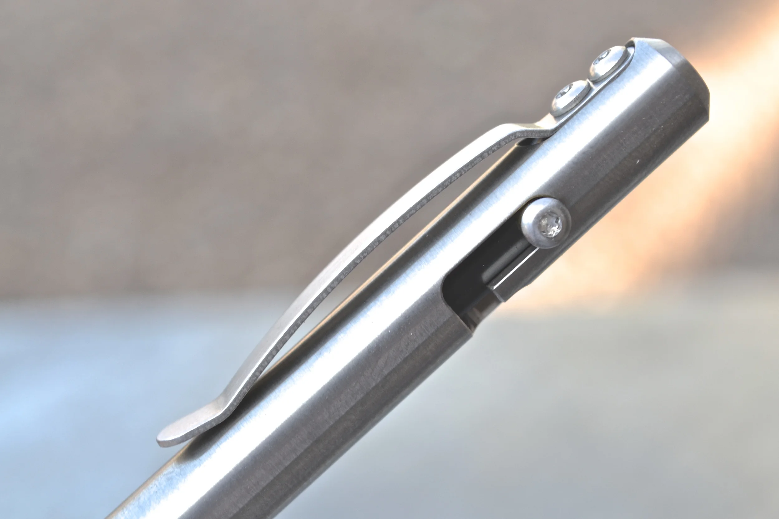 Titanium Maxmadco Bolt Action Retractable Pen Review