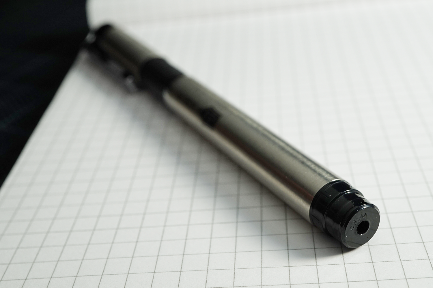 The New Ish Zebra V 301 Fountain Pen Review The Clicky Post