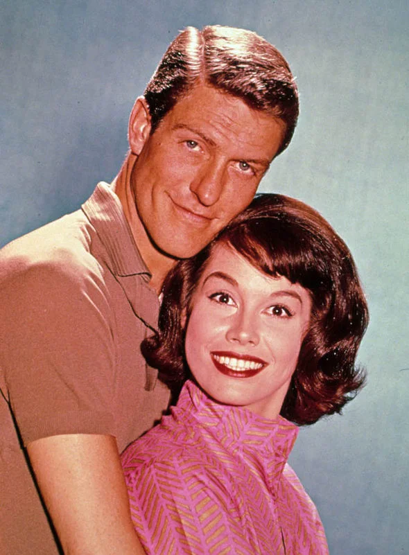 Mary-Tyler-Moore-805576.jpg