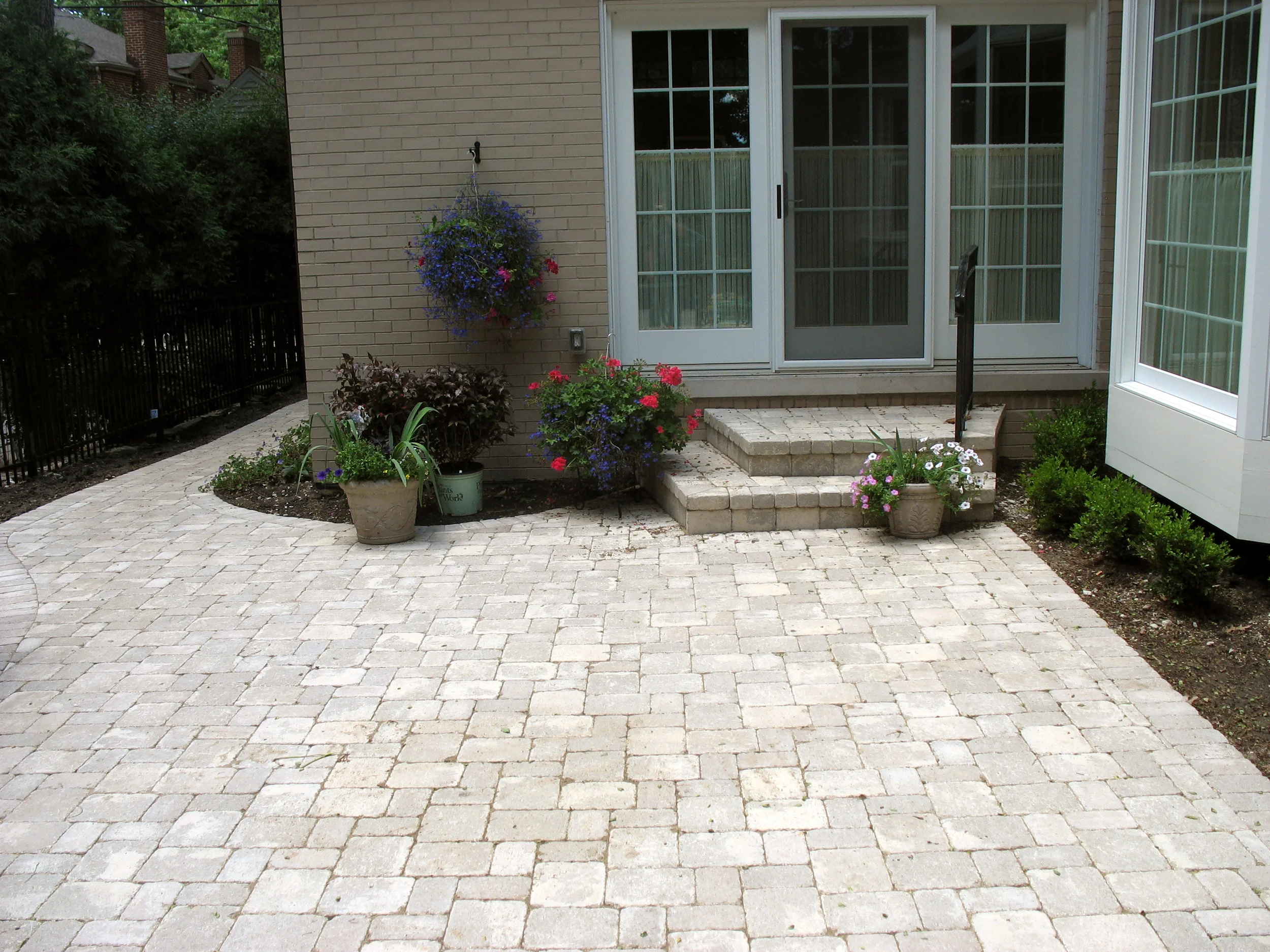 patio2.jpg