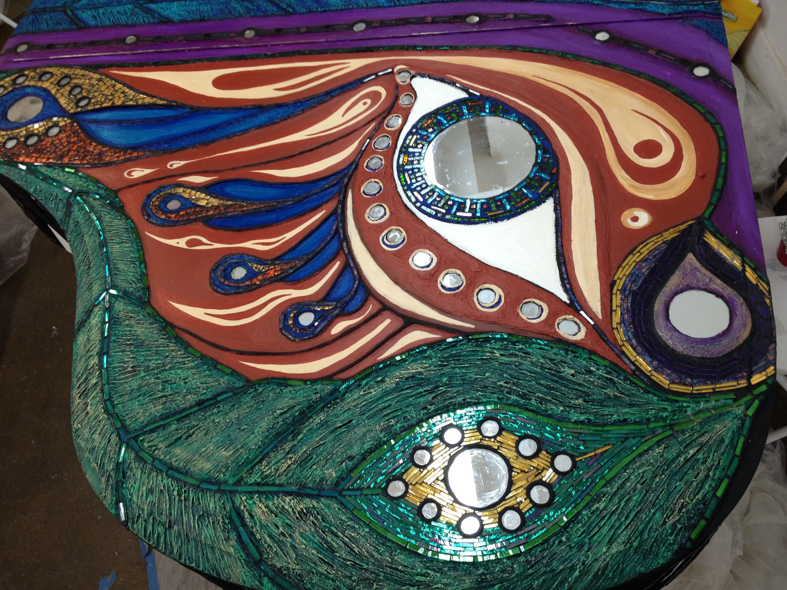 Here's a pic of the almost finished top of my baby grand piano. Glass and grout and FINALLY PAINT!!! Fianl pics will come when it's on the streets - maybe with you?!?!?!