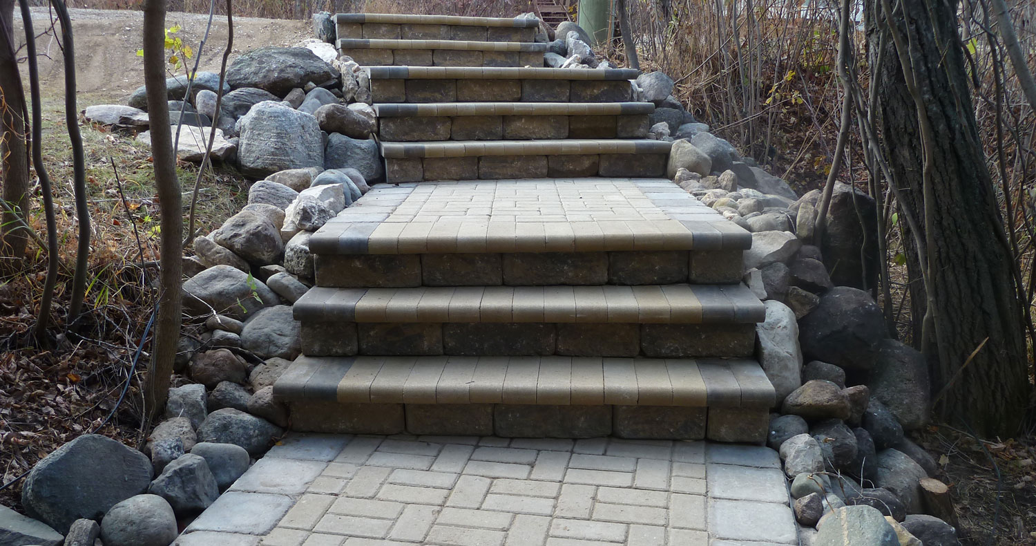 Smart_Look_Landscaping_staircase.jpg