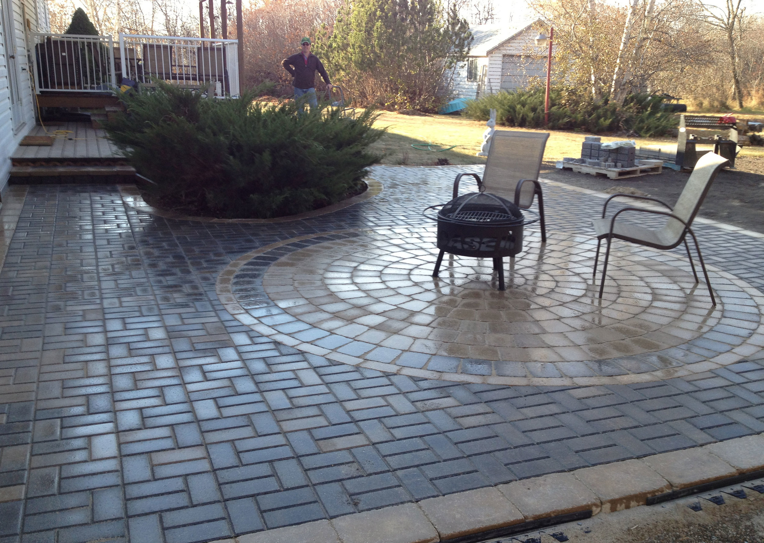 Smart_Look_Landscaping-patio-circle-chairs2.jpg