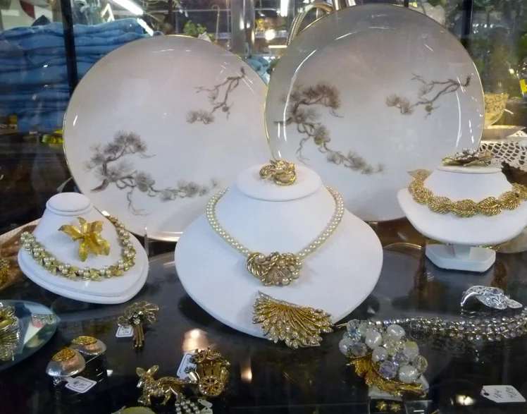 Dinnerware-and-Dinnerwear.jpg