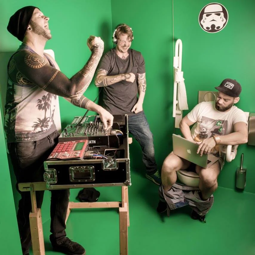 FxFarmer and his Funkanomics cohorts. Photo by Ludwig Meier .