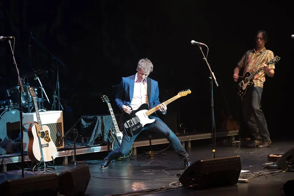 POWER STANCE 101 with Craig Northey. Photo by Rob Porter/RMS Media .