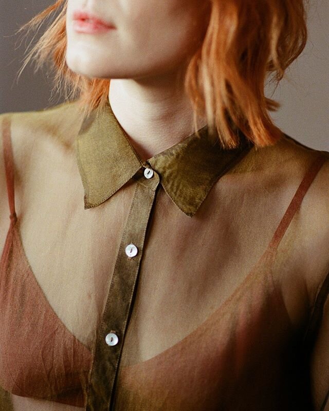 Tonal texture details from a previous campaign for @eileenfisherrenew on that #35mm @kodak film.

Photo: @sonjamlyon
Producer/stylist: @lilahjoelle 
Art Director: @shantidurkee 
MUA: @jamyrlyn_mua
Model: @karilouiseo