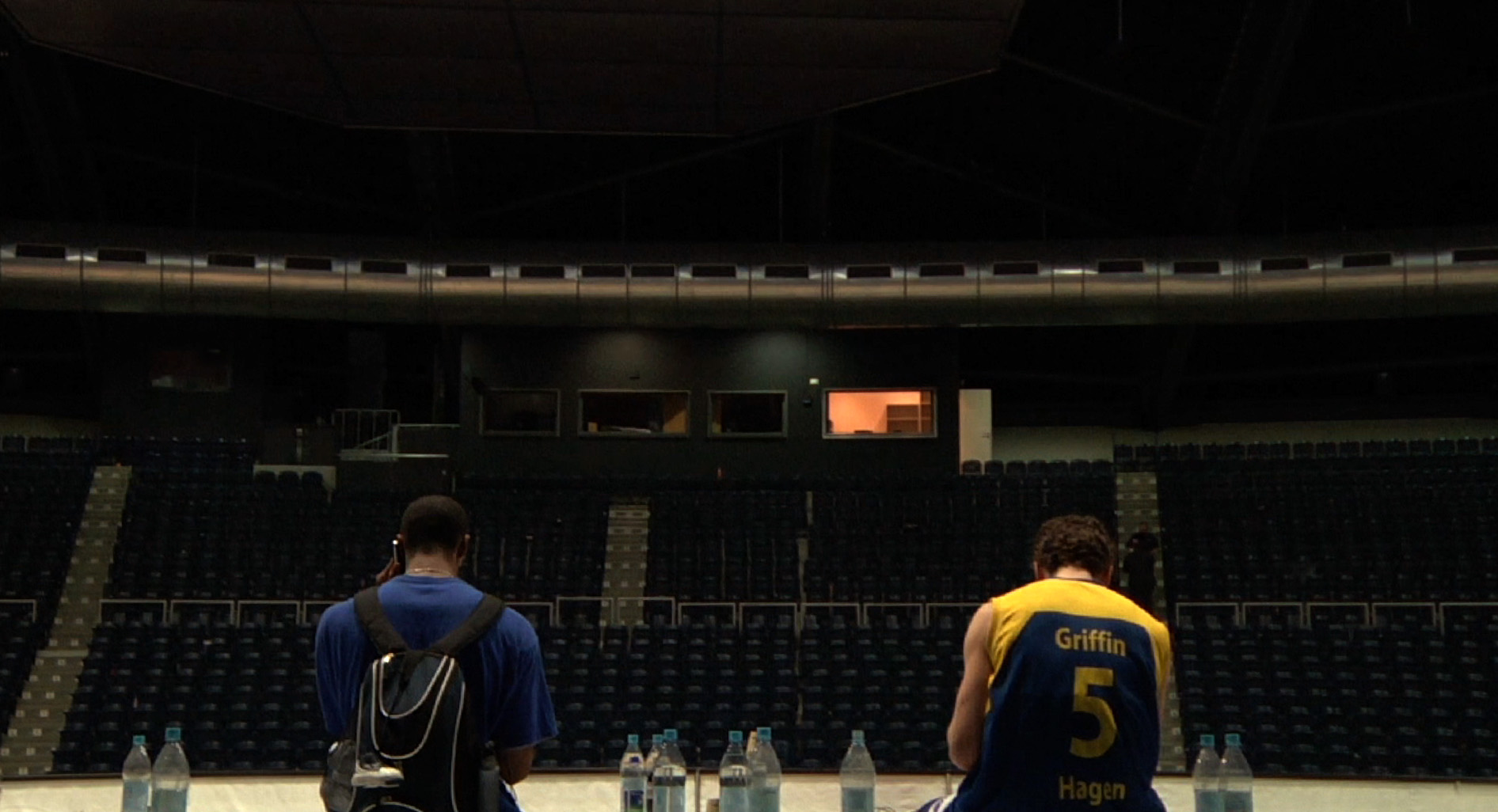 phoenix-in-der-asche_03-quentin-pryor-chase-griffin-nach-niederlage_press.jpg