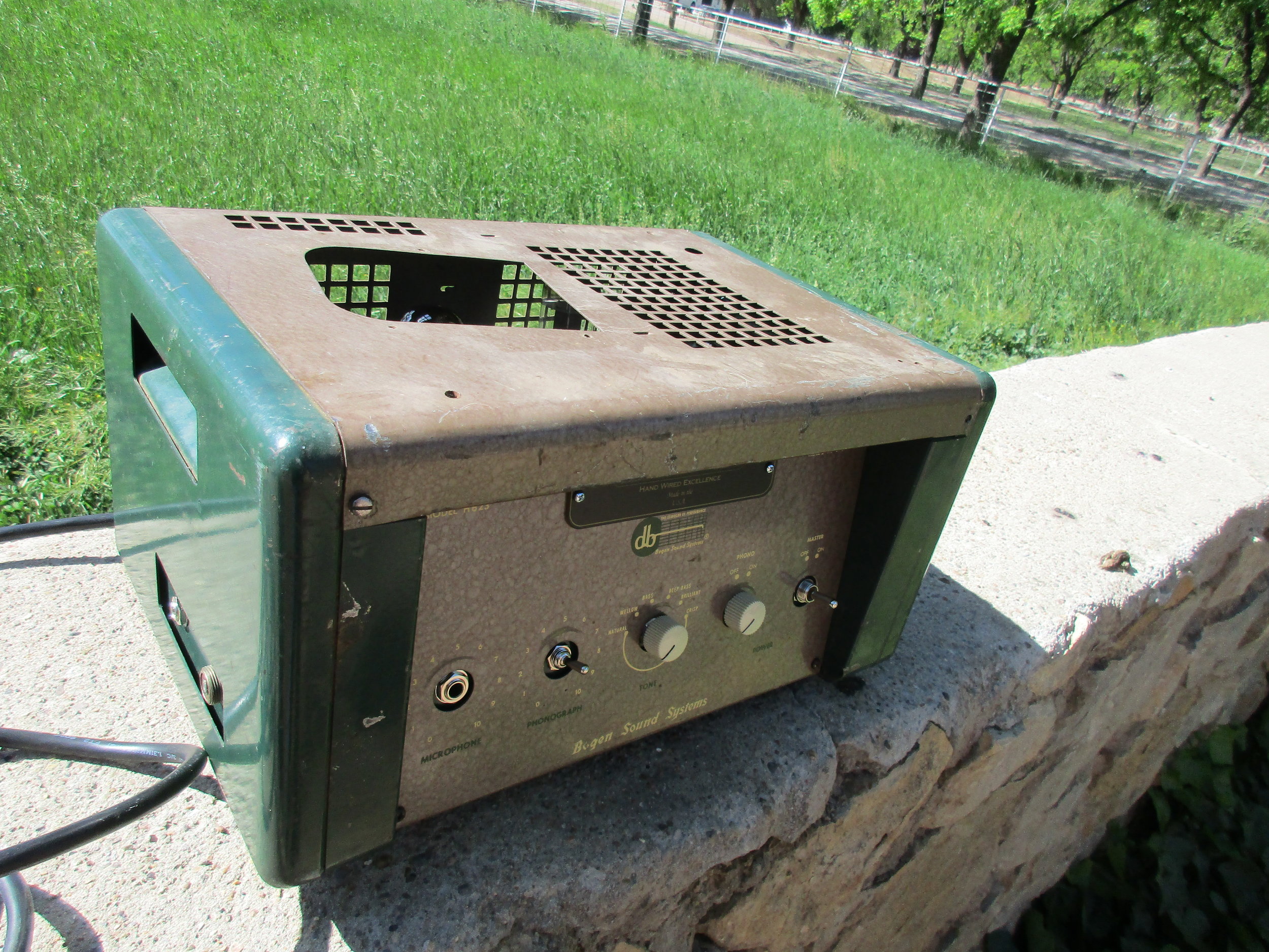 Cool old Bogen amp converted to Valco/Supro Supreme!!! It's good a little fat/thin switch and sweet cleans and gritty overdrive. A local player owns this one and regularly gigs with it.