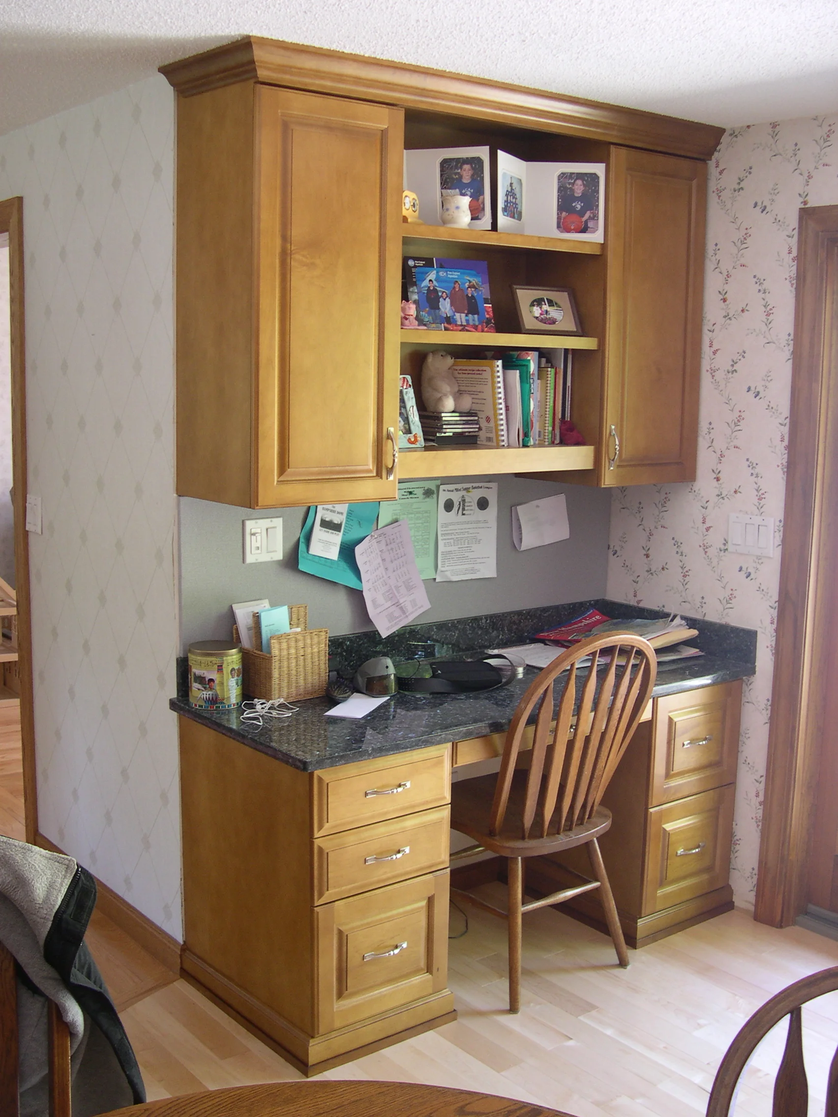 Honey maple kitchen - Desk area