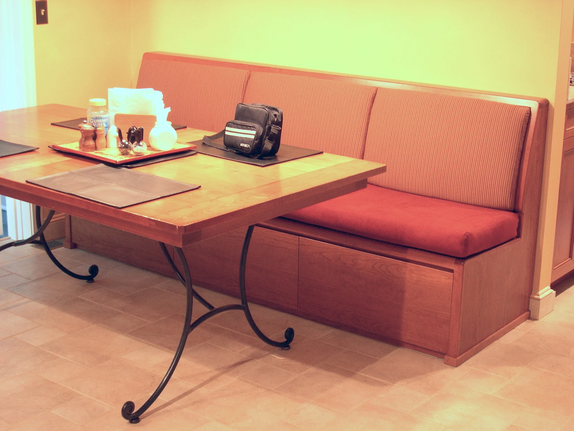 Cherry kitchen - Storage bench