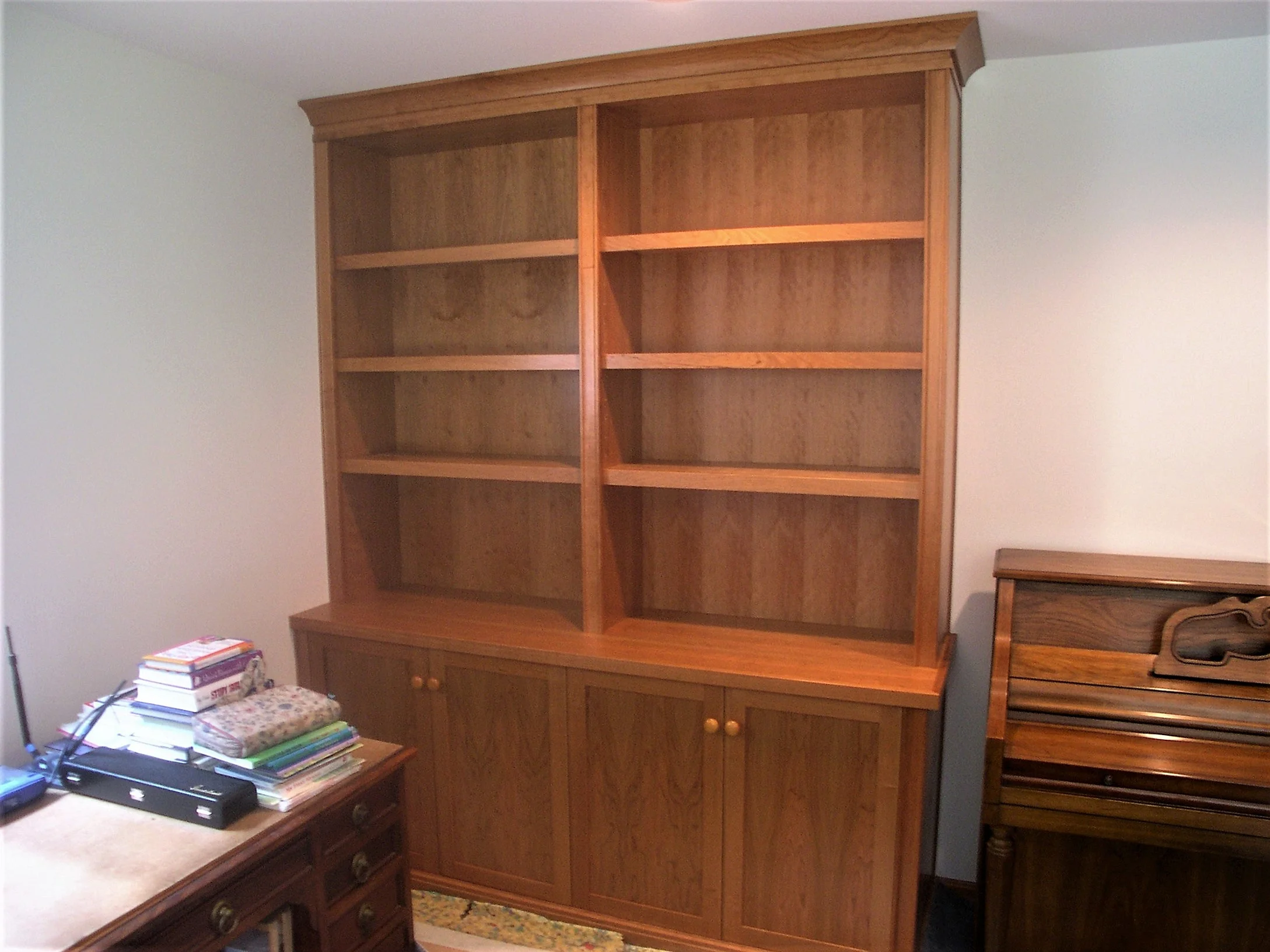 Cherry unit with upper bookcase 