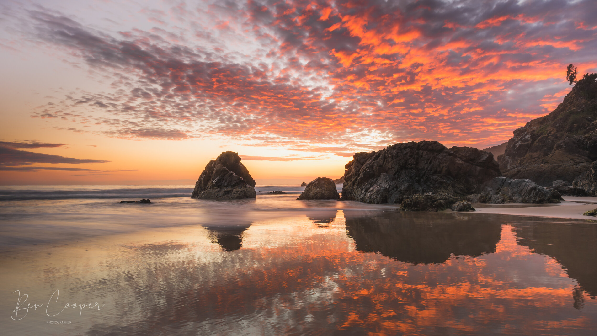 Sunrise Wategos Beach