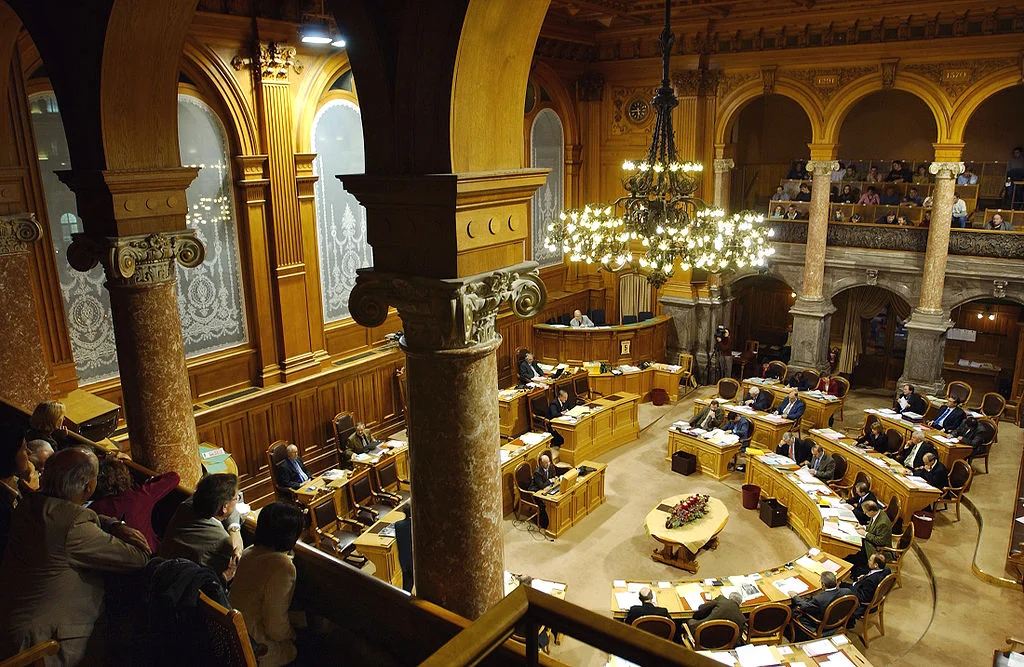 Ständerat, Foto von Peter Mosimann (from the Swiss Parliament web site), via Wikimedia Commons