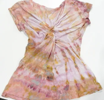 Twist-shirt front