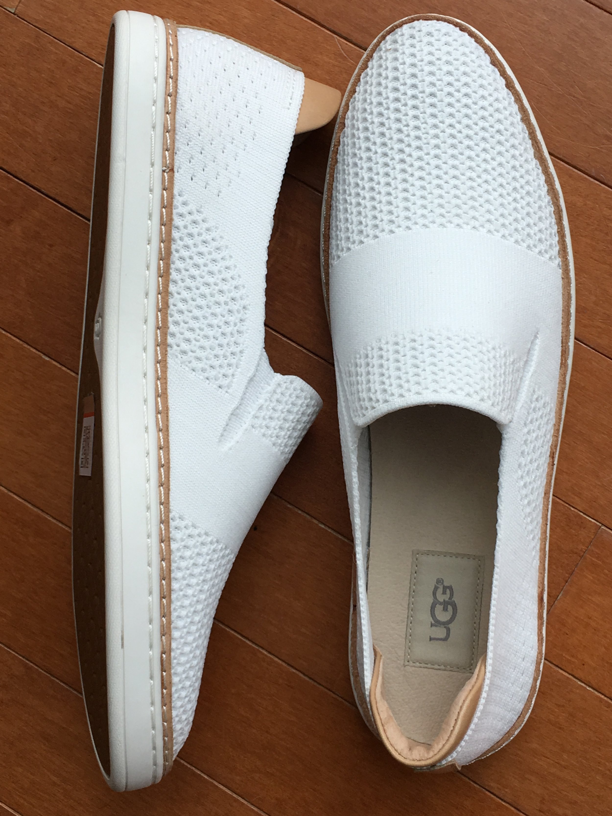  Ugg pull-on sneakers 