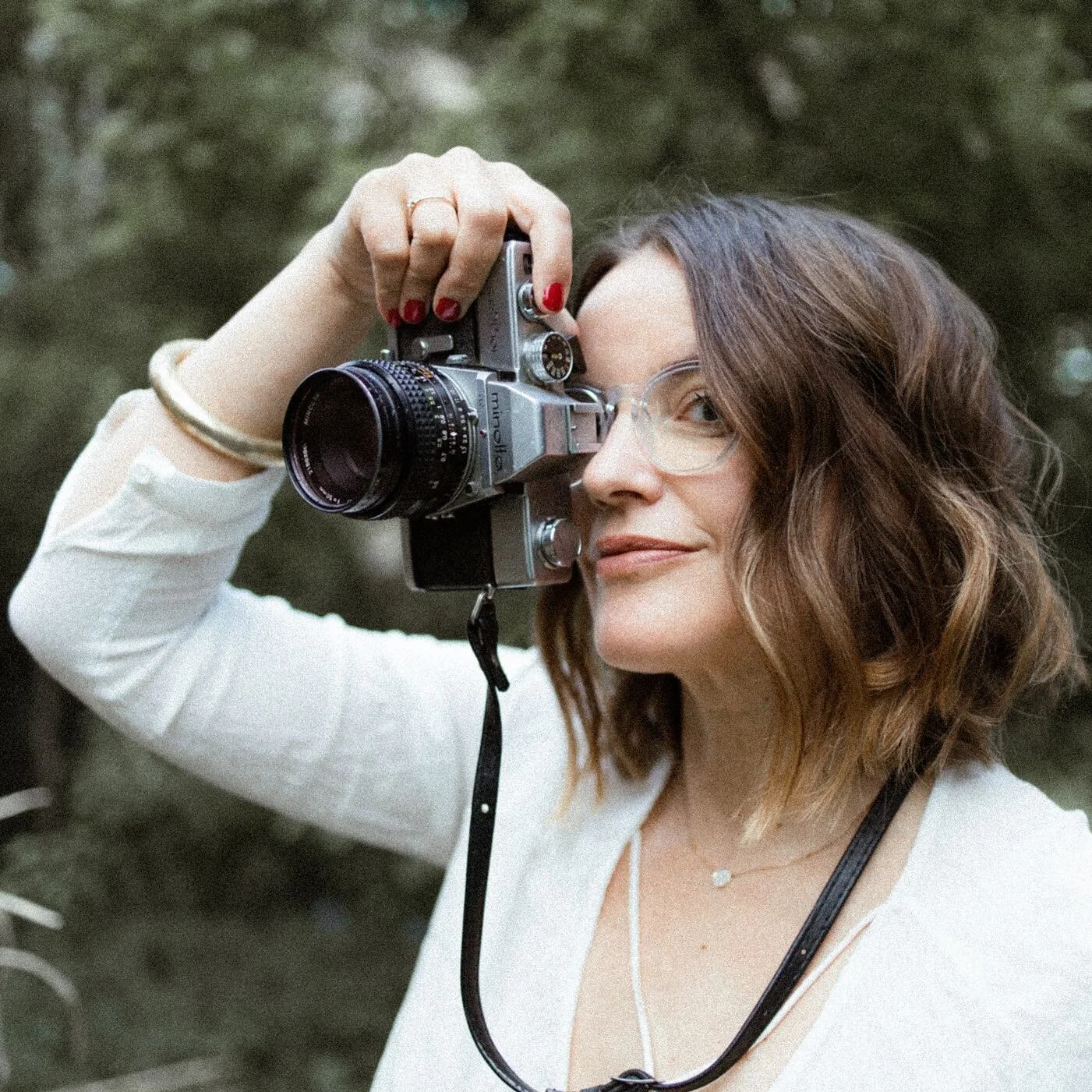 I bought a vintage film camera! 📷🎞I didn&rsquo;t think I&rsquo;d go back! But the gen Z really wants it, and I&rsquo;m like suuuure, I know it, that&rsquo;s how I started, but I&rsquo;m also nervous: do I still remember?!? (Time to practice)

My nu
