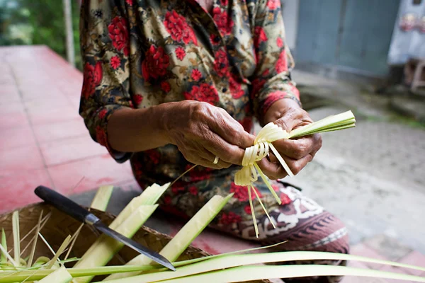 Bali Documentary Photographs: Balinese Prayer Offerings