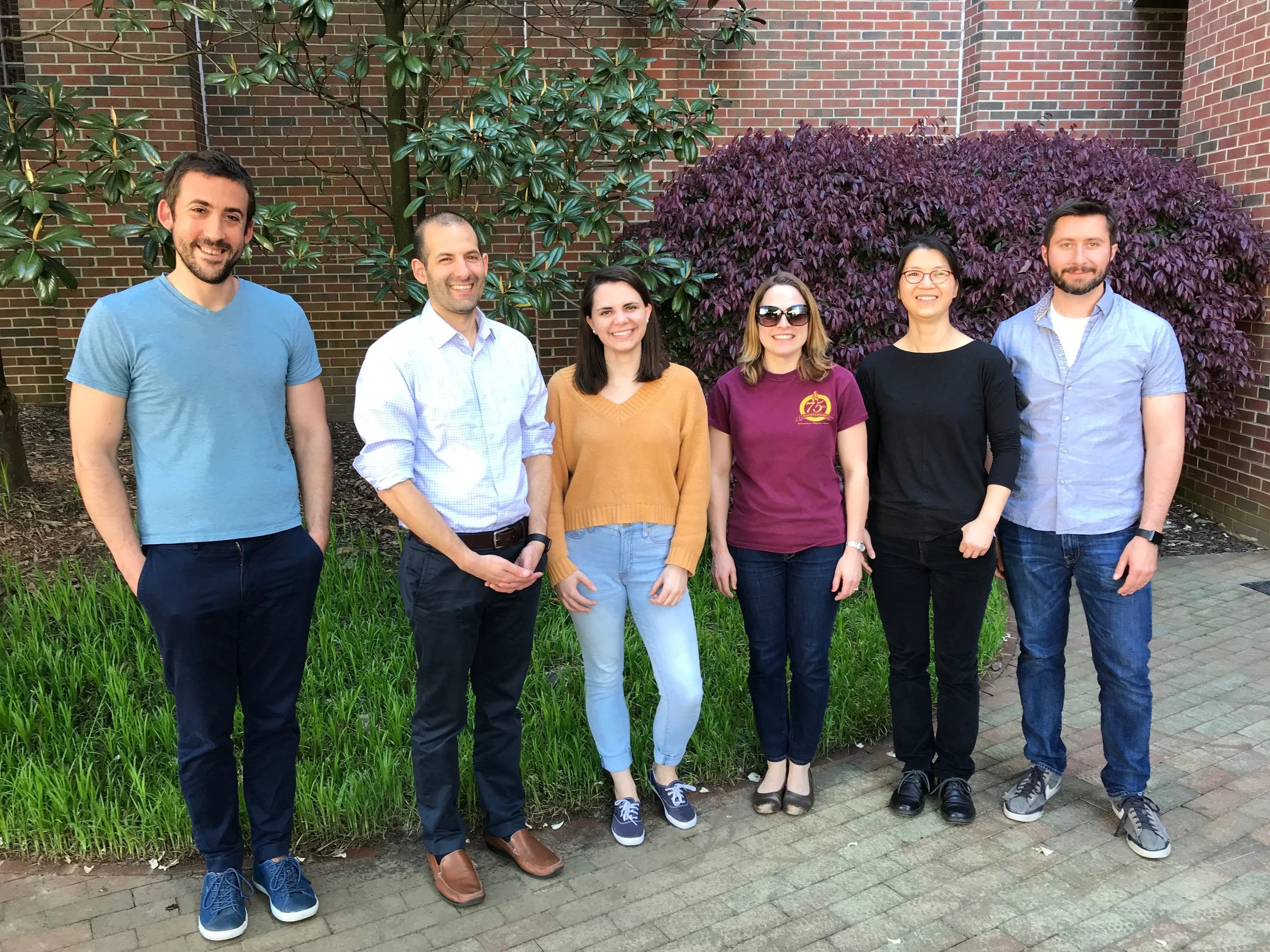 lab photo 2019.jpeg