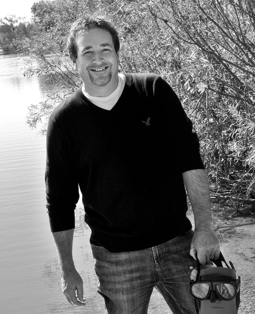 Ric Mixter Promo Photo 2.jpg