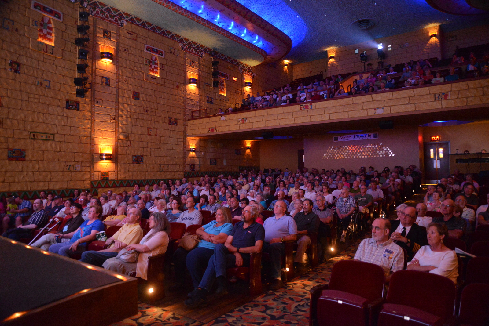 statetheatrePacked.jpeg
